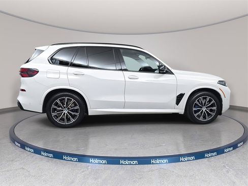 Used 2024 BMW X5 M60i image 5