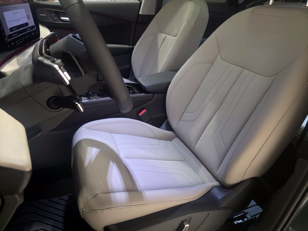 New 2026 Audi Q3 quattro 2.0T AWD/4WD image 17
