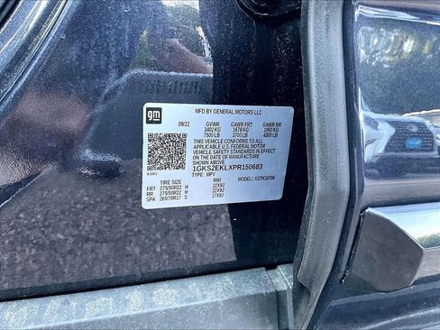 Used 2023 GMC Yukon Denali Ultimate AWD/4WD image 9