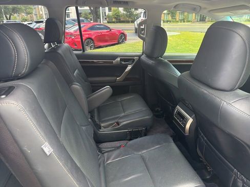 Used 2019 Lexus GX 460 Premium AWD/4WD image 3
