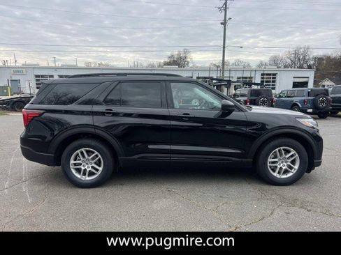 New 2026 Ford Explorer Active RWD image 8