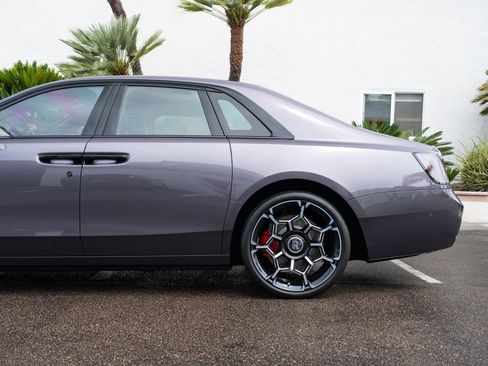 New 2027 Rolls-Royce Ghost Black Badge AWD/4WD image 39