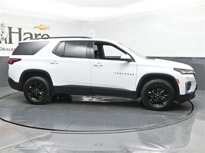 Used 2023 Chevrolet Traverse LT