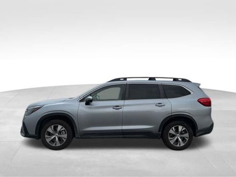 Used 2023 Subaru Ascent Premium w/ Convenience Package image 6