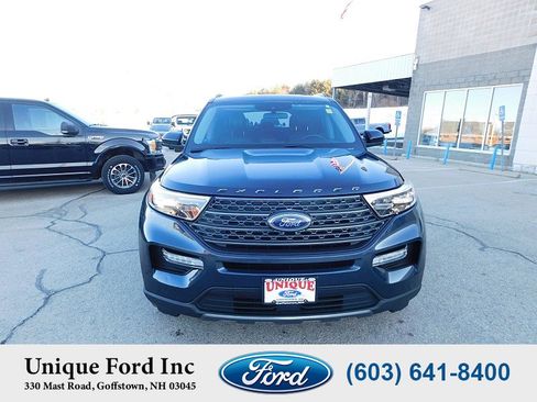 Used 2022 Ford Explorer XLT w/ Equipment Group 202A image 3