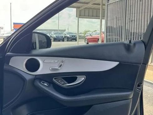 Used 2019 Mercedes-Benz C 300 Sedan image 25