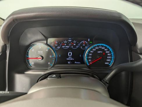 Used 2017 Chevrolet Suburban Premier image 17