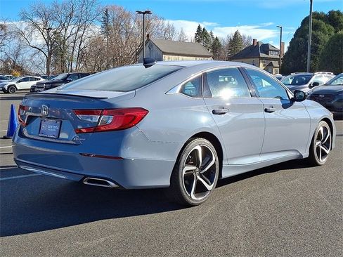 Used 2022 Honda Accord Sport image 6