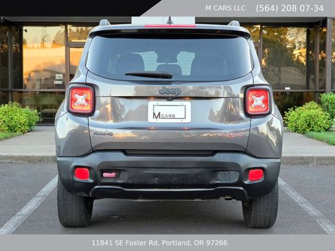 Used 2017 Jeep Renegade Trailhawk AWD/4WD image 7
