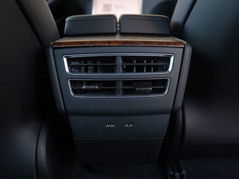 Used 2018 Tesla Model S 75D image 35