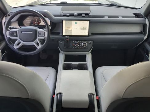 Used 2025 Land Rover Defender 110 X-Dynamic SE AWD/4WD image 15