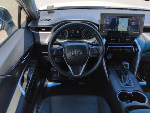 Used 2021 Toyota Venza Limited AWD/4WD image 17