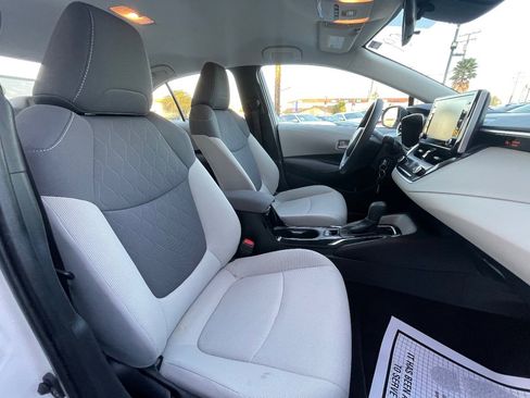 Used 2020 Toyota Corolla LE image 13