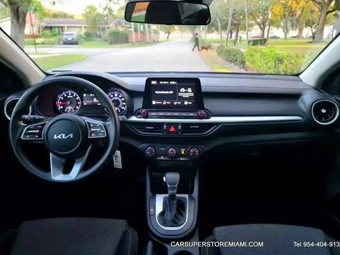 Used 2024 Kia Forte LXS FWD image 2
