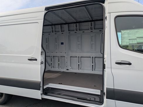 New 2025 Mercedes-Benz Sprinter 2500 image 7