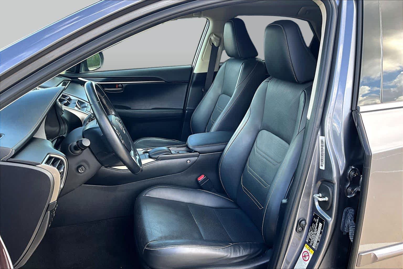 Used 2016 Lexus NX 200t FWD w/ Luxury Package image 8