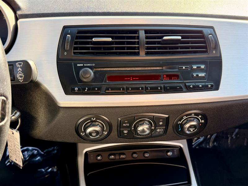 Used 2006 BMW Z4 3.0si RWD image 27