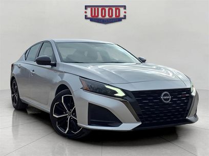 Used 2023 Nissan Altima 2.5 SR