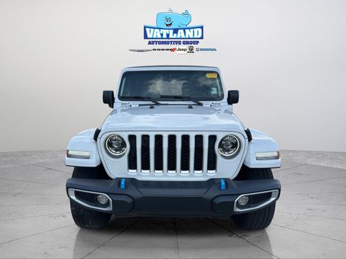 Used 2023 Jeep Wrangler Unlimited Sahara w/ Cold Weather Group image 21