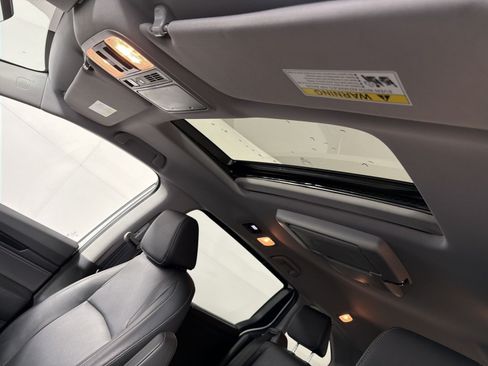 Used 2022 Honda Odyssey Touring image 23