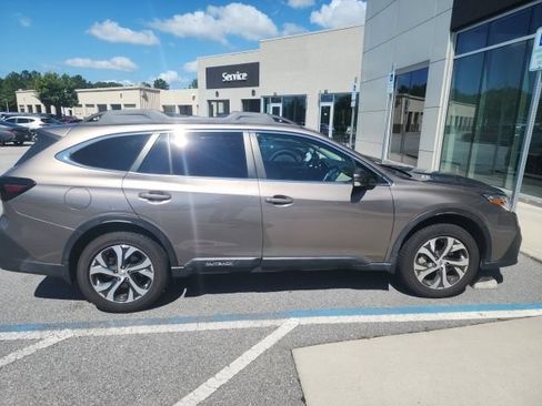 Used 2021 Subaru Outback Limited w/ Popular Package #2 AWD/4WD image 4