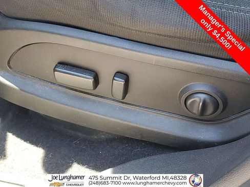 Used 2013 GMC Acadia SLE FWD image 34