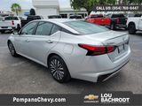 Used 2024 Nissan Altima 2.5 SV image 5