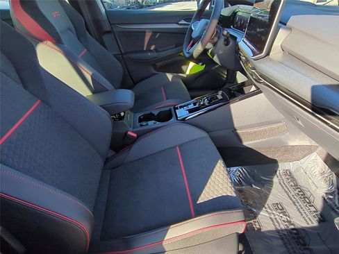 New 2026 Volkswagen Golf SE image 21