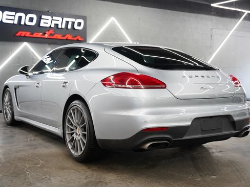 Used 2016 Porsche Panamera image 26