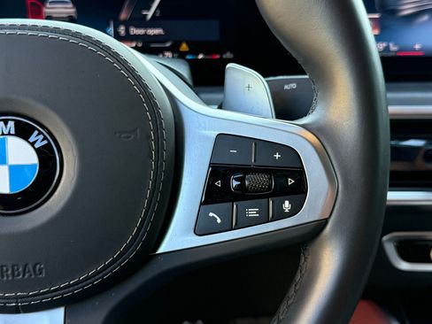 Used 2025 BMW X6 xDrive40i w/ Executive Package image 27