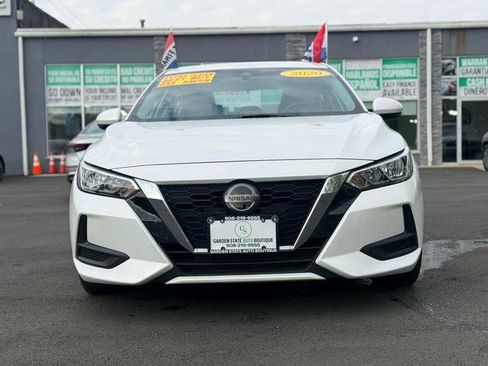 Used 2020 Nissan Sentra SV FWD image 2