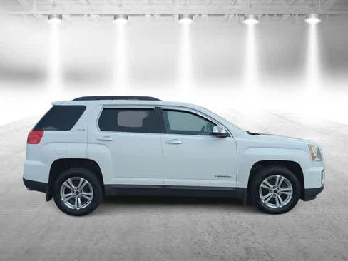 Used 2017 GMC Terrain SLE w/ Driver Alert Package I FWD image 9