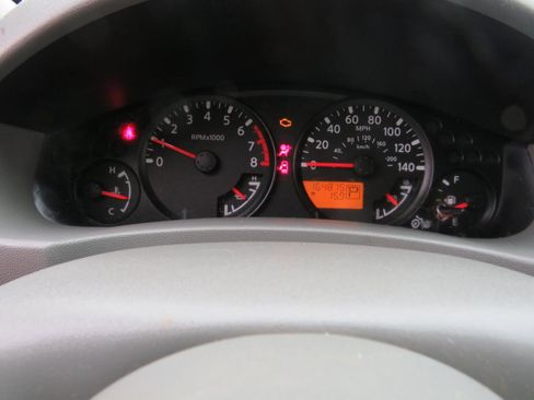 Used 2018 Nissan Frontier SV image 9