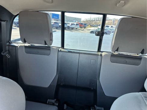 Used 2022 Toyota Tacoma SR image 35