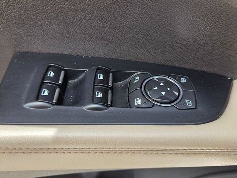 Used 2022 Lincoln Nautilus FWD image 23