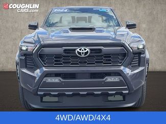 Used 2024 Toyota Tacoma TRD Sport w/ TRD Sport Upgrade Package AWD/4WD video 3