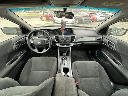 Used 2013 Honda Accord LX image 11
