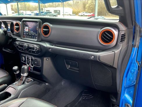 Used 2022 Jeep Gladiator Mojave image 18