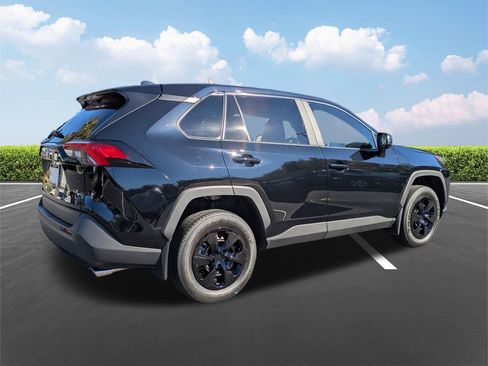 Used 2025 Toyota RAV4 LE image 4