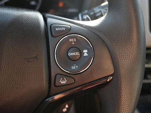 Used 2019 Honda HR-V EX image 36