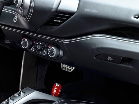 Used 2017 Ferrari 488 GTB image 62