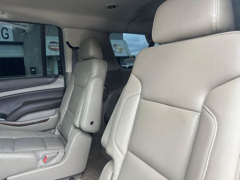 Used 2017 Chevrolet Suburban LT AWD/4WD image 31
