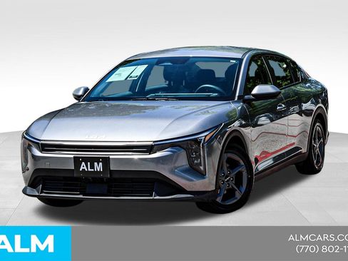 Used 2025 Kia K4 FWD image 1