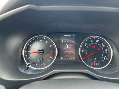 Used 2021 Toyota RAV4 LE AWD/4WD image 24
