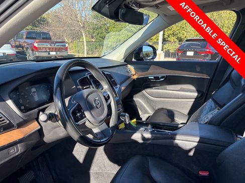 Used 2021 Volvo XC90 T6 Momentum w/ Advanced Package image 18