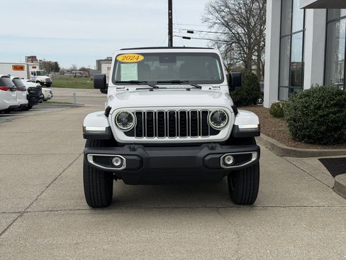 Used 2024 Jeep Wrangler Sahara w/ Technology Group image 19