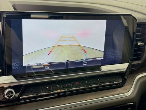 Used 2022 GMC Sierra 1500 SLT w/ SLT Convenience Package image 14