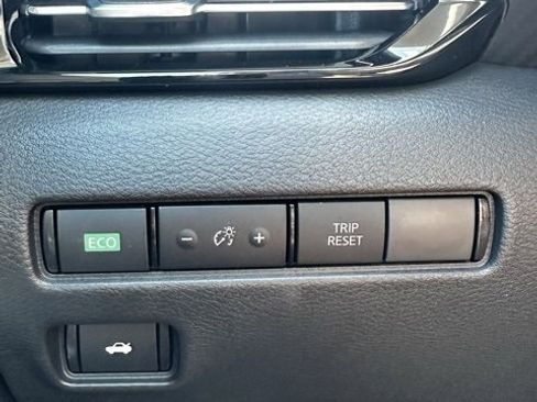 New 2025 Nissan Sentra SR w/ Midnight Edition image 22