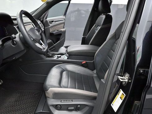 Used 2023 Volkswagen Atlas Cross Sport SEL Premium R-Line AWD/4WD image 14