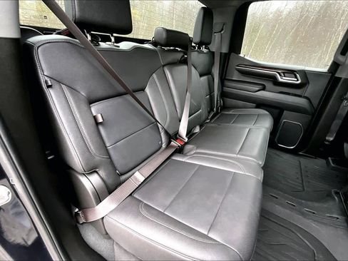 Used 2024 GMC Sierra 1500 SLT image 19